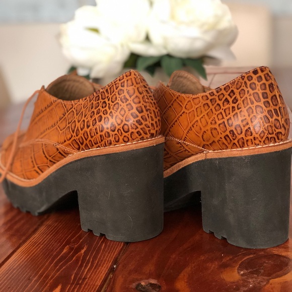 Paruolo Crocodile Platforms - Picture 2 of 7